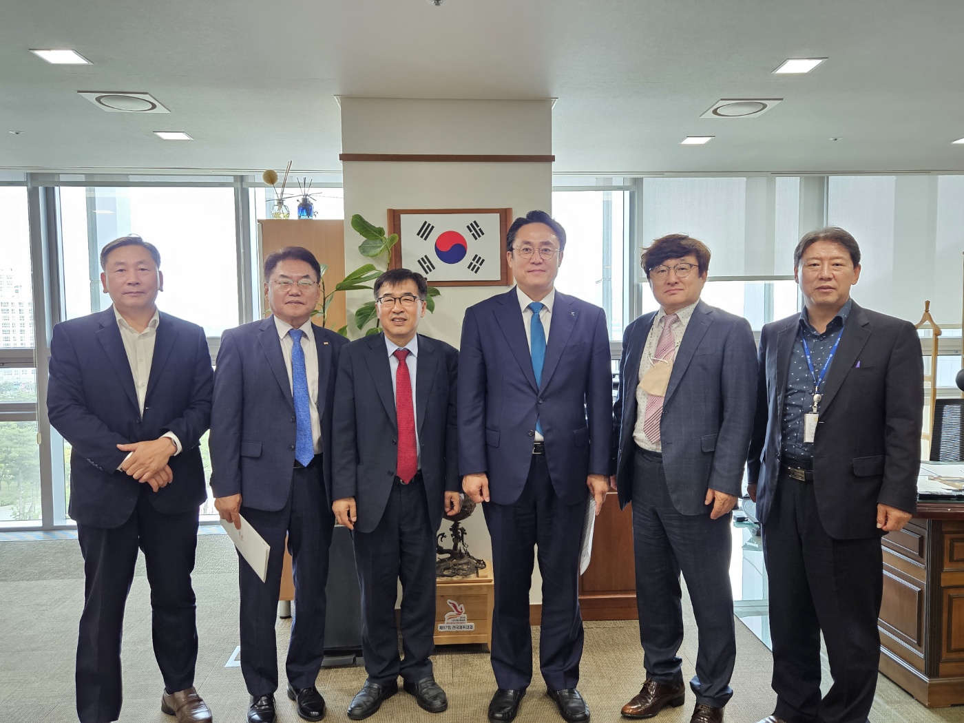 Visit to Chungcheongnam-do Office